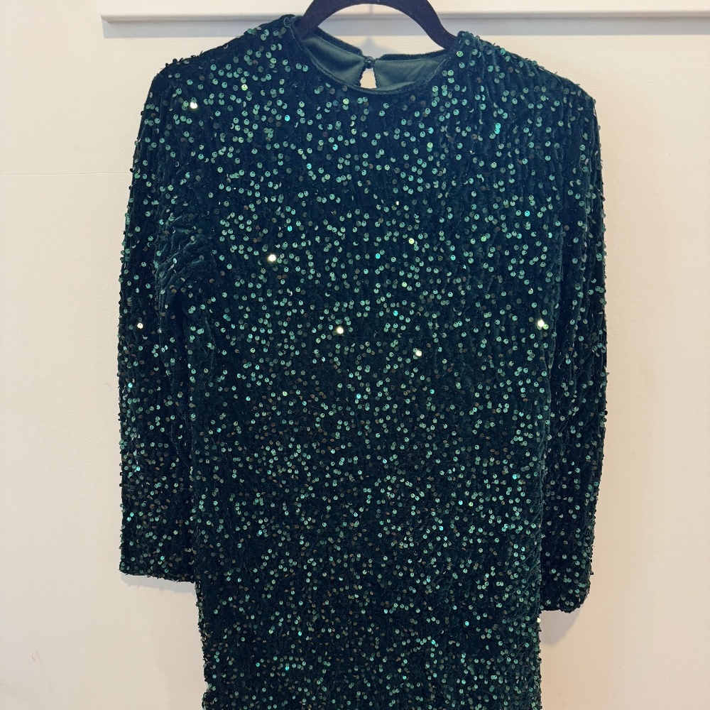 Emerald sequin long sleeve mini dress NWT